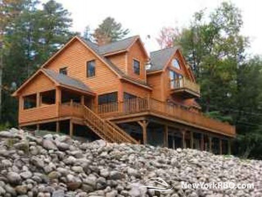 ADIRONDACK LODGE "CAMP DAVID", Old Vacation Lodge New York Rental By Owner