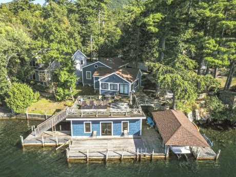 Sunset Point- Cozy waterfront home that can sleep up to 6.